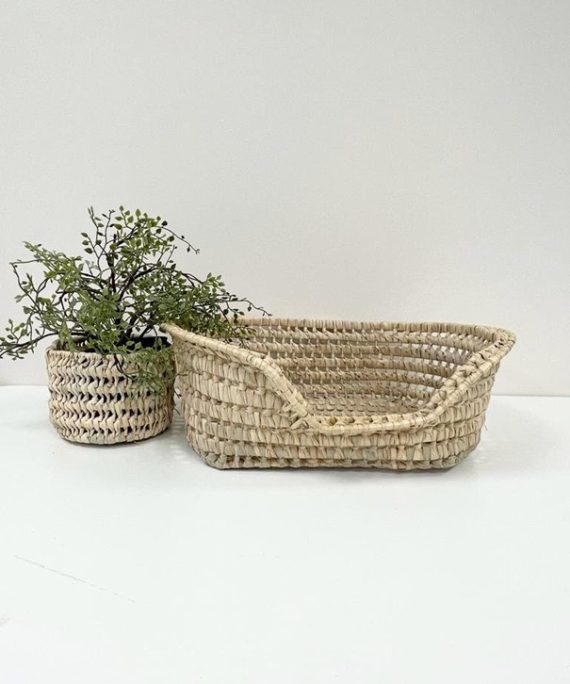 Panier pour chat ou chien en feuilles de palmiers