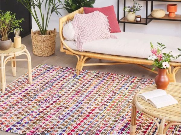 Tapis multicolore fait main avec des tissus recyclés – Image 2
