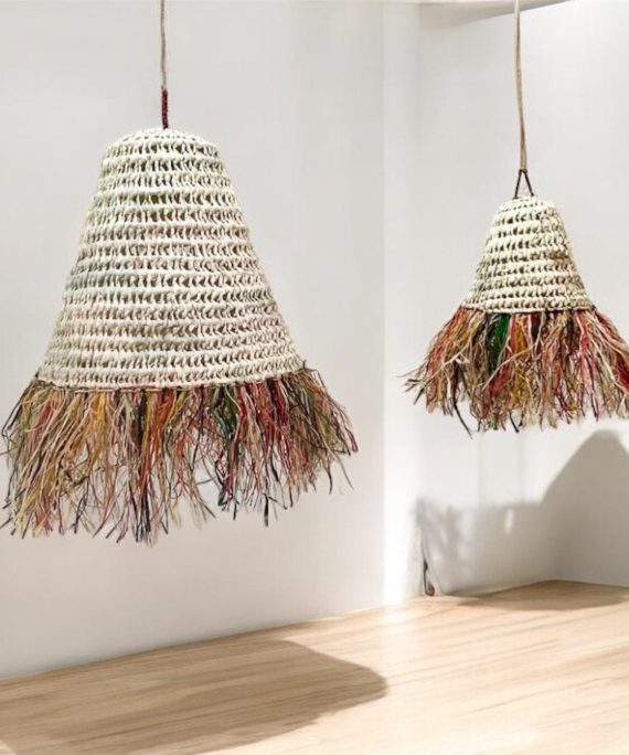 Suspensions coniques- EVA à franges en feuilles de palmier (multicolore)