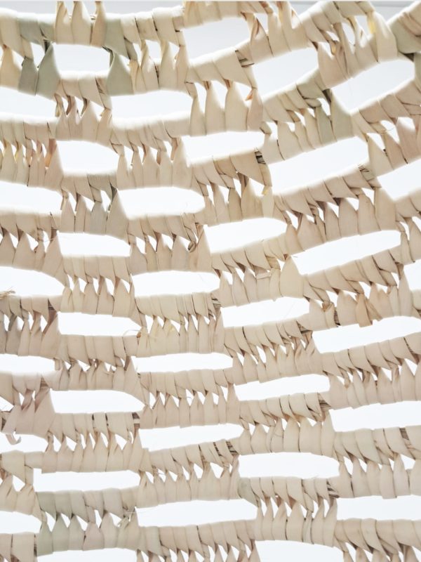 Suspensions EVA dôme - franges en feuilles de palmier – Image 2