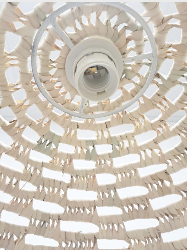 Suspensions EVA dôme - franges en feuilles de palmier – Image 3