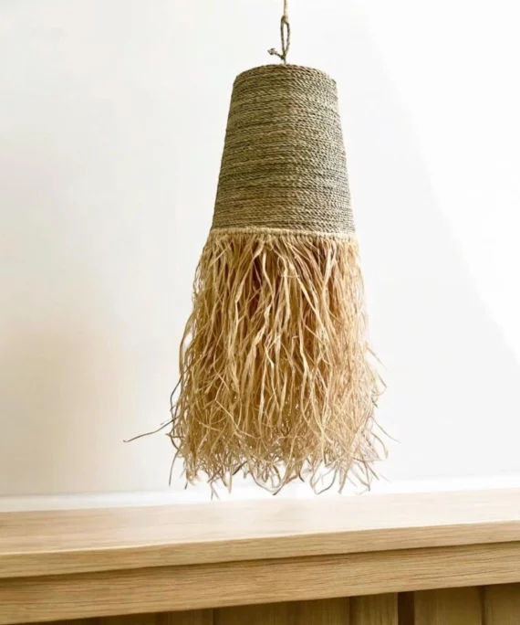 Suspension cylindrique, luminaire en raphia naturelle et corde