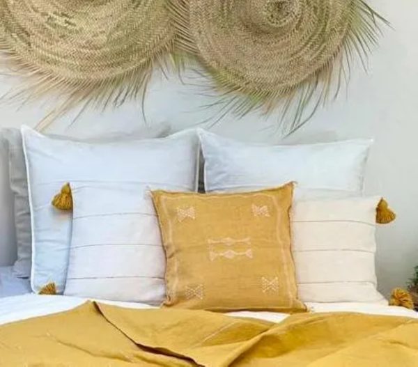 Coussin en Soie de Cactus Marocain - Jaune – Image 3