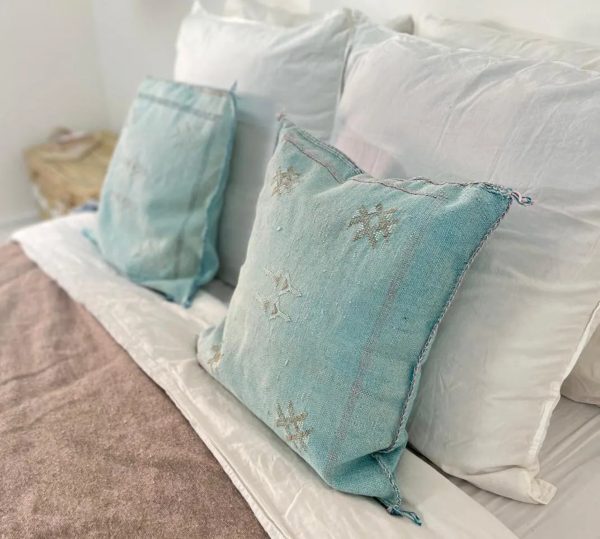 Coussin en Soie de Cactus Marocain - Turquoise Coussin en matière naturelle – Image 3