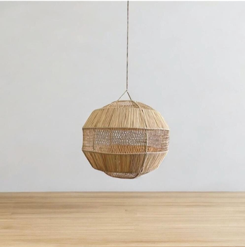 Suspension en raphia -en Boule